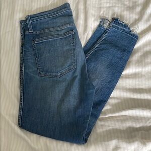 Madewell distressed 10” high rise skinny jeans-